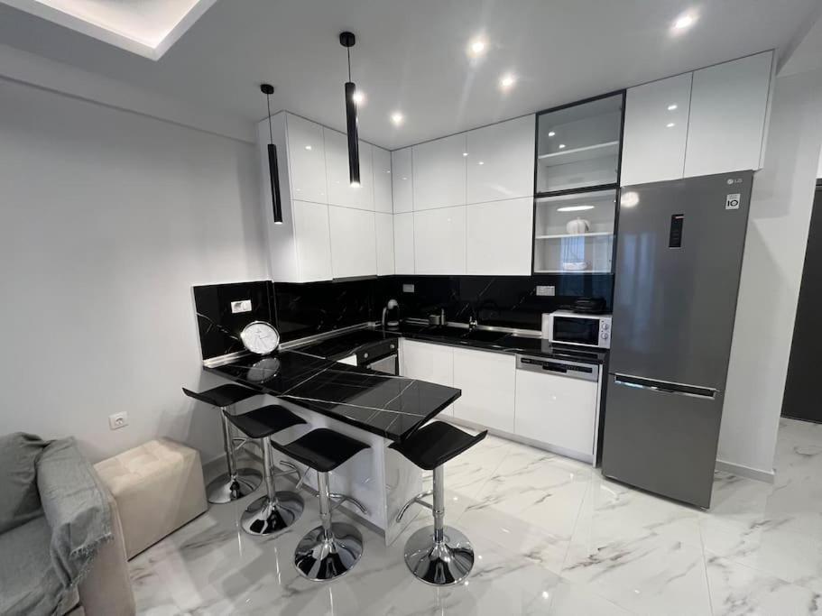 Luxurious Apartment In The Heart Of Thessaloniki Exterior foto