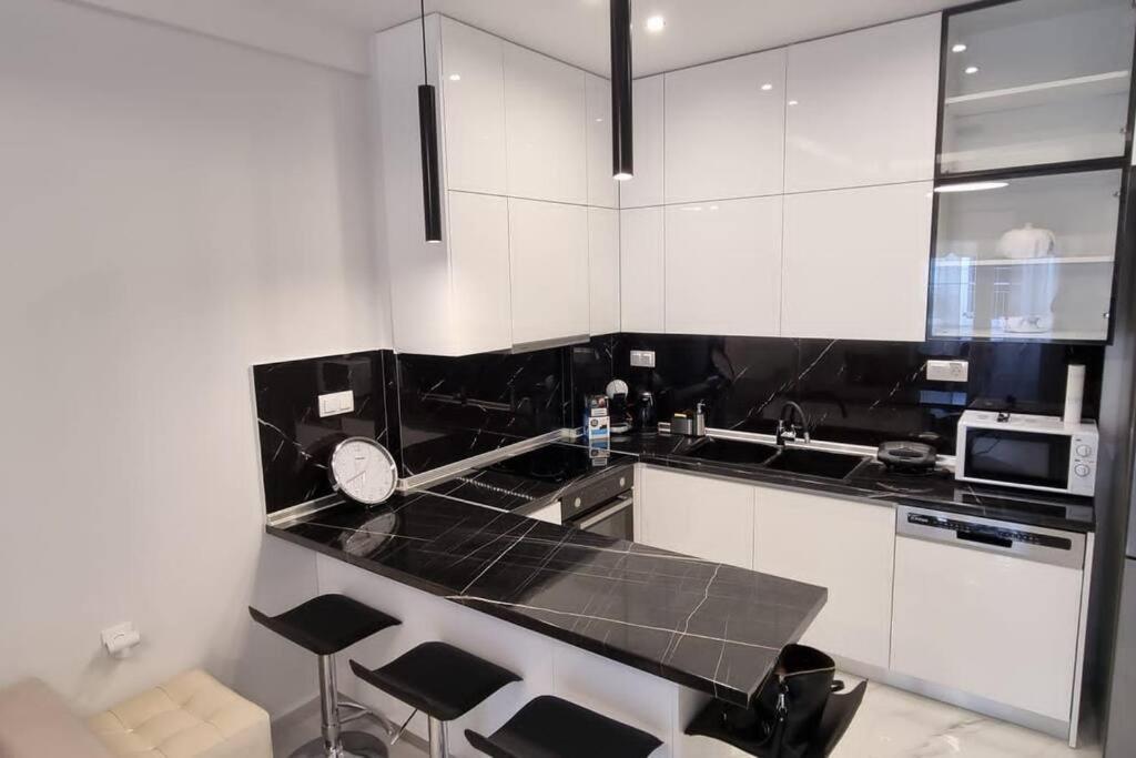 Luxurious Apartment In The Heart Of Thessaloniki Exterior foto