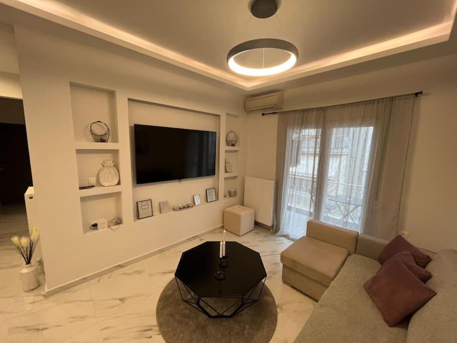 Luxurious Apartment In The Heart Of Thessaloniki Exterior foto